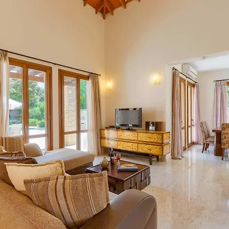 Villa Aphrodite Hills Superior 382 *